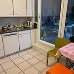 Gemuetliche Zimmer Mit Eigenem Badezimmer Am Guter Lage * Берн
