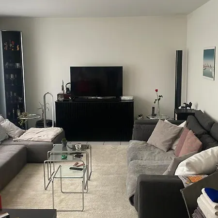 Gemuetliche Zimmer Mit Eigenem Badezimmer Am Guter Lage *