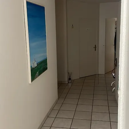 Gemuetliche Mit Eigenem Badezimmer Am Guter Lage Rum i privatbostad *