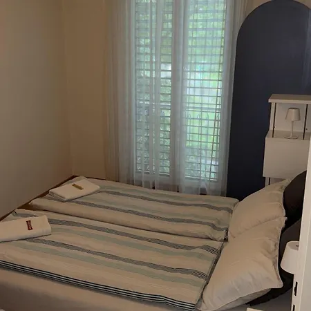 Gemuetliche Mit Eigenem Badezimmer Am Guter Lage Rum i privatbostad Bern