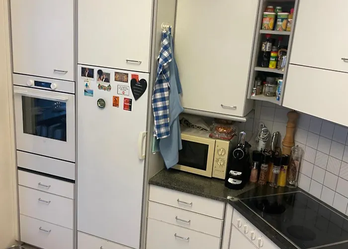 Mit Privatem Badezimmer In Guter Lage Privat bolig