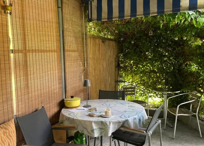 Rum i privatbostad Mit Privatem Badezimmer In Guter Lage Bern