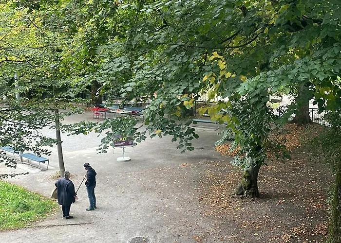 Mit Privatem Badezimmer In Guter Lage Homestay